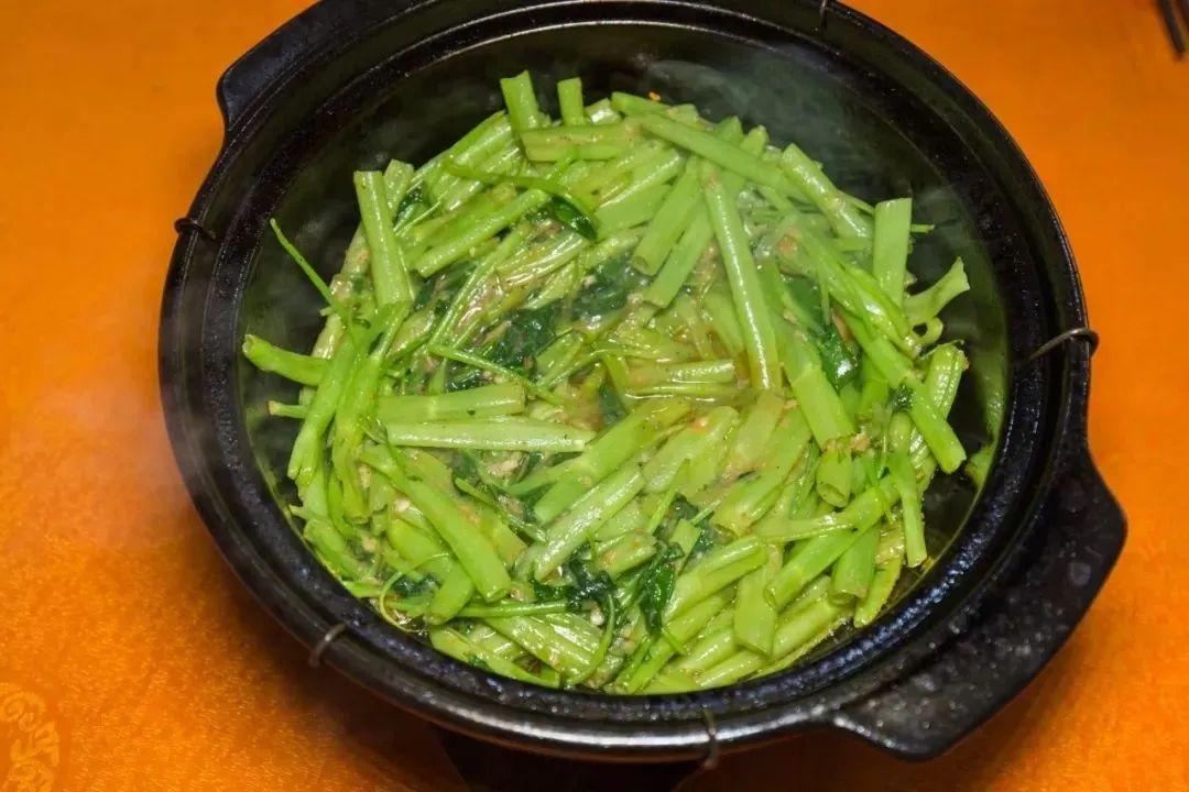 锡林郭勒盟委新班子与小巷惊喜小店的探索